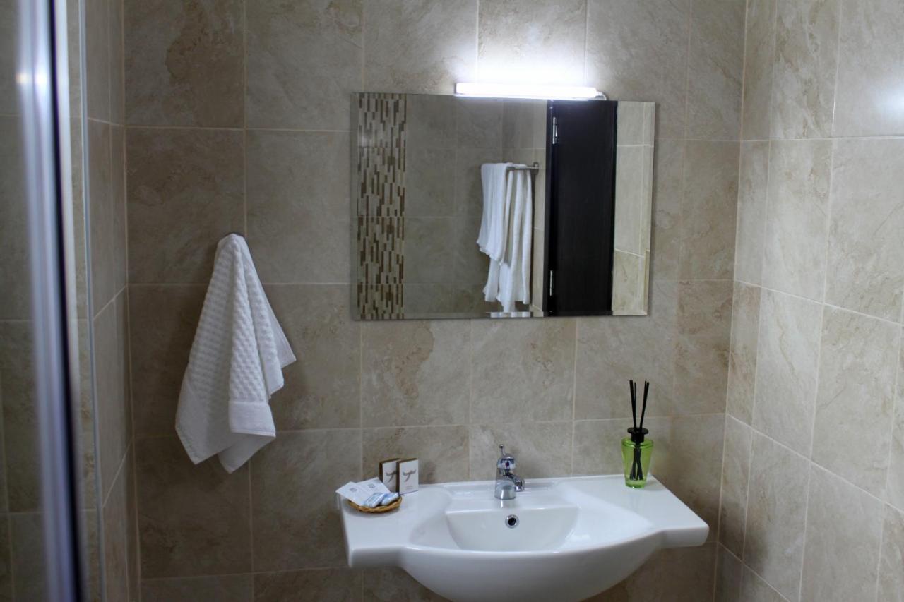 Sea & Hill Guest Houses Хотелски Тип 洛泽内茨 外观 照片