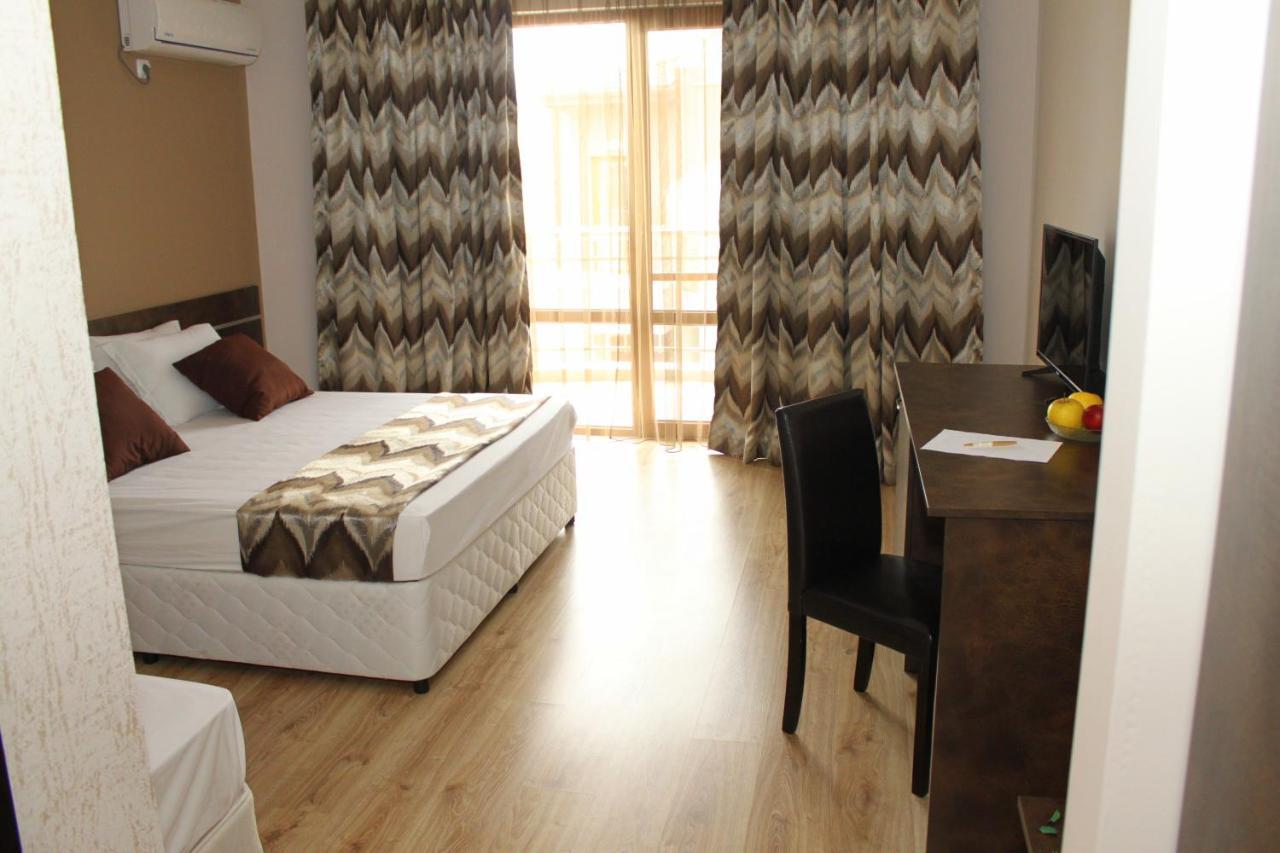 Sea & Hill Guest Houses Хотелски Тип 洛泽内茨 外观 照片
